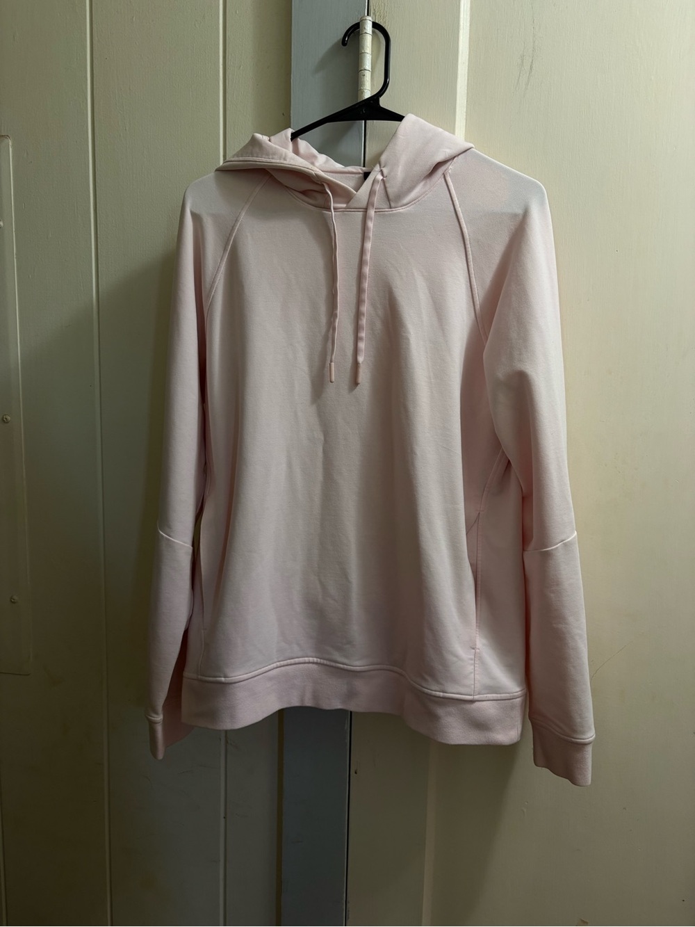 EUC Lululemon Men’s Smooth Spacer Classic Fit Pullover Hoodie